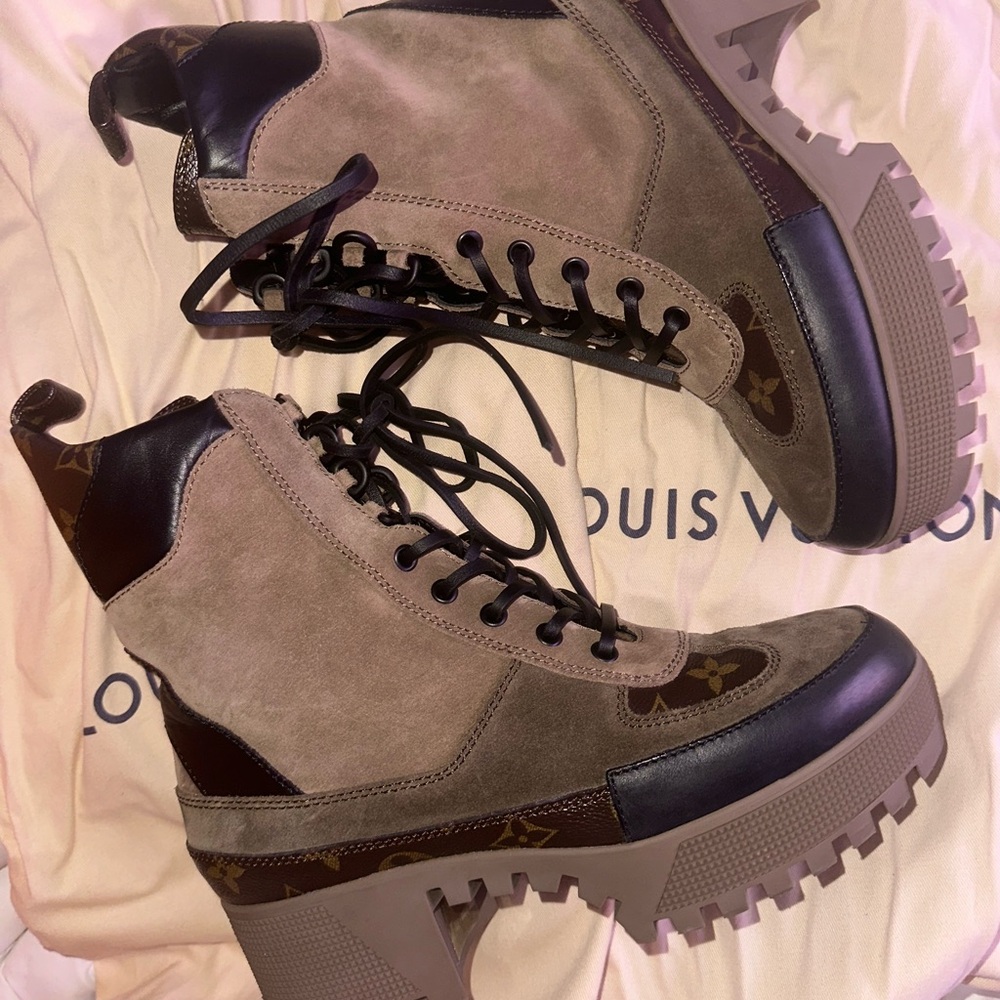Louis Vuitton Brown and Black Lace Up Boots - Picture 2 of 3